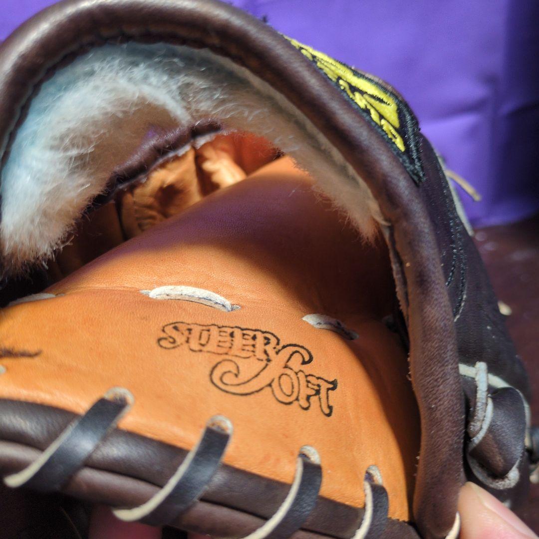 超美品　ミズノ　ワールドウィン　オールラウンド用　軟式用グローブ