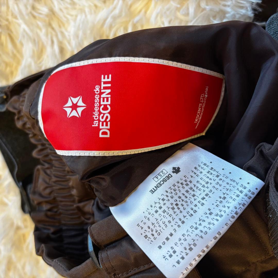 【美品】DESCENTEデサント　レディース　スキーウェア　サイズ7 白茶