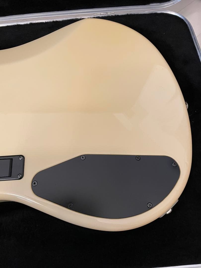 ベース MusicMan Sterling bass