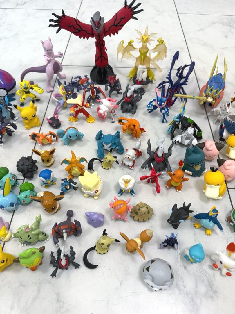 Pokémon ポケモン　モンコレ等　98個　まとめ売り　MLサイズ5体含む