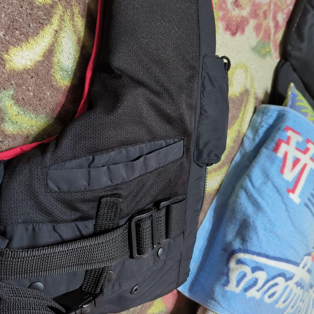 DAIWA ライフジャケット レッド ブラック