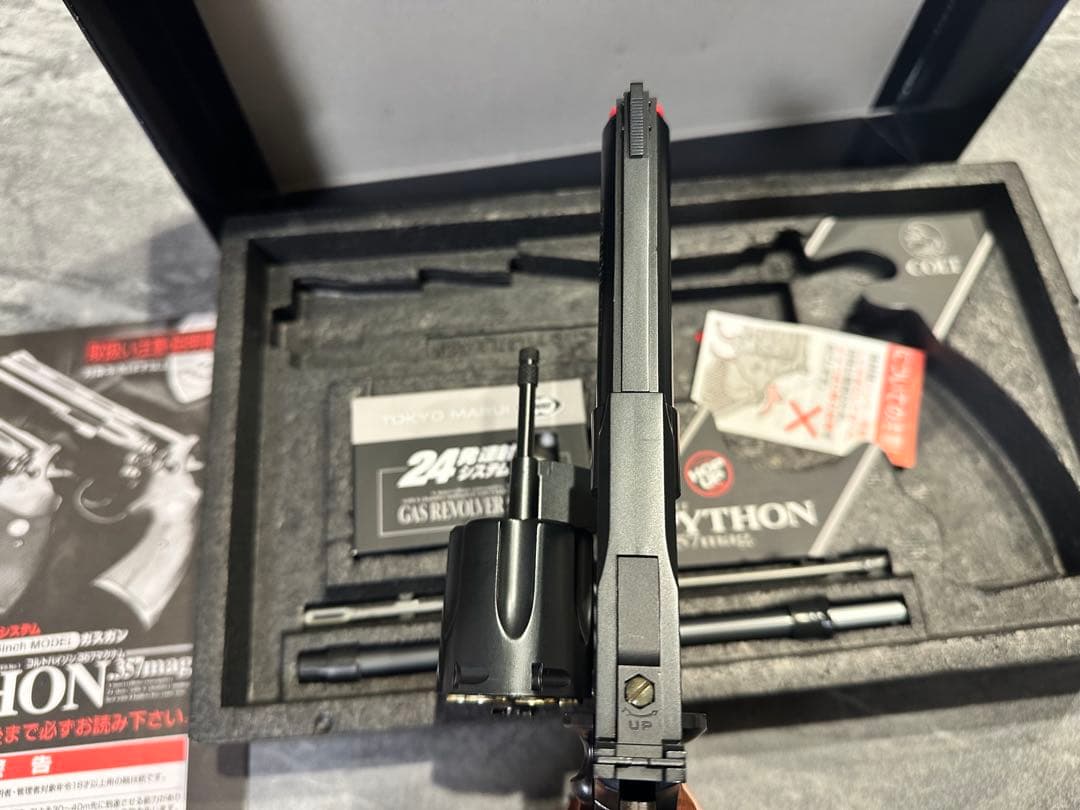 絶版 東京マルイ COLT PYTHON 357mag リアルカート・木グリ仕様
