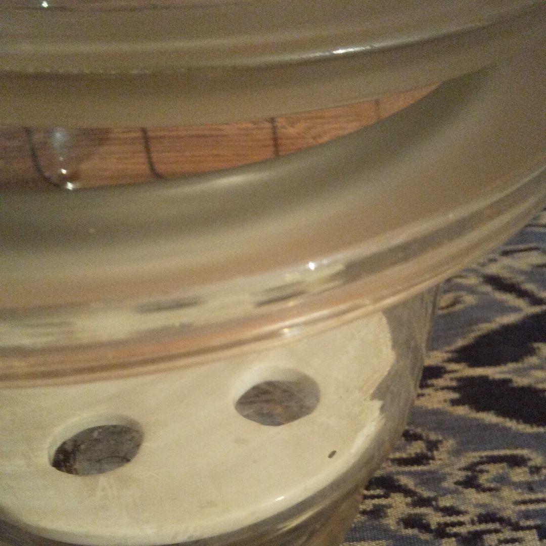 ガラスの容れ物