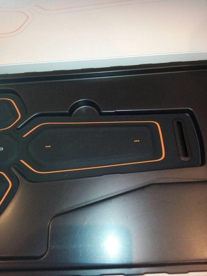 ①アブズベルトS/M/L 充電式　アプリ　シックスパッド SIXPAD