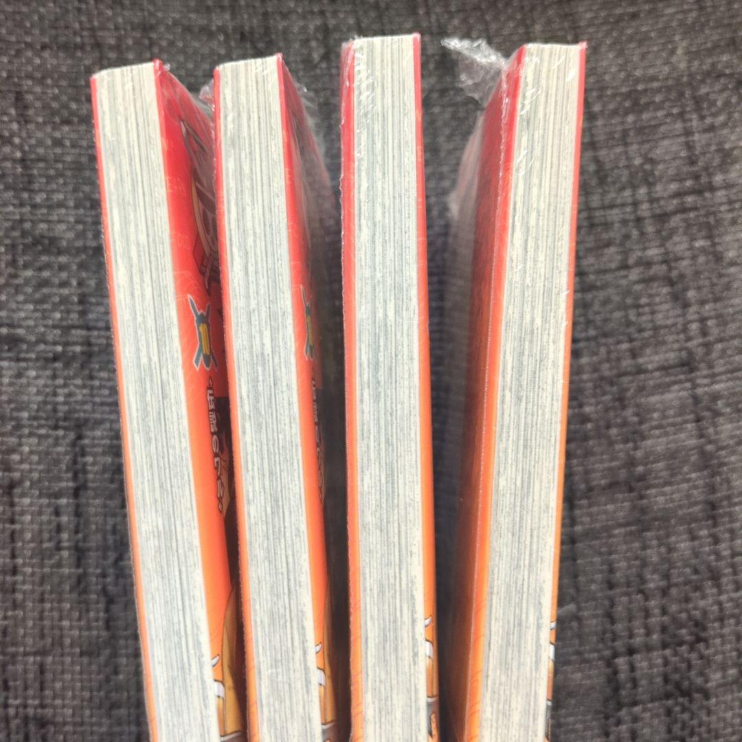 ワンピース 学園 10巻 トラファルガー・ロー特典カード付き　4冊まとめ売り