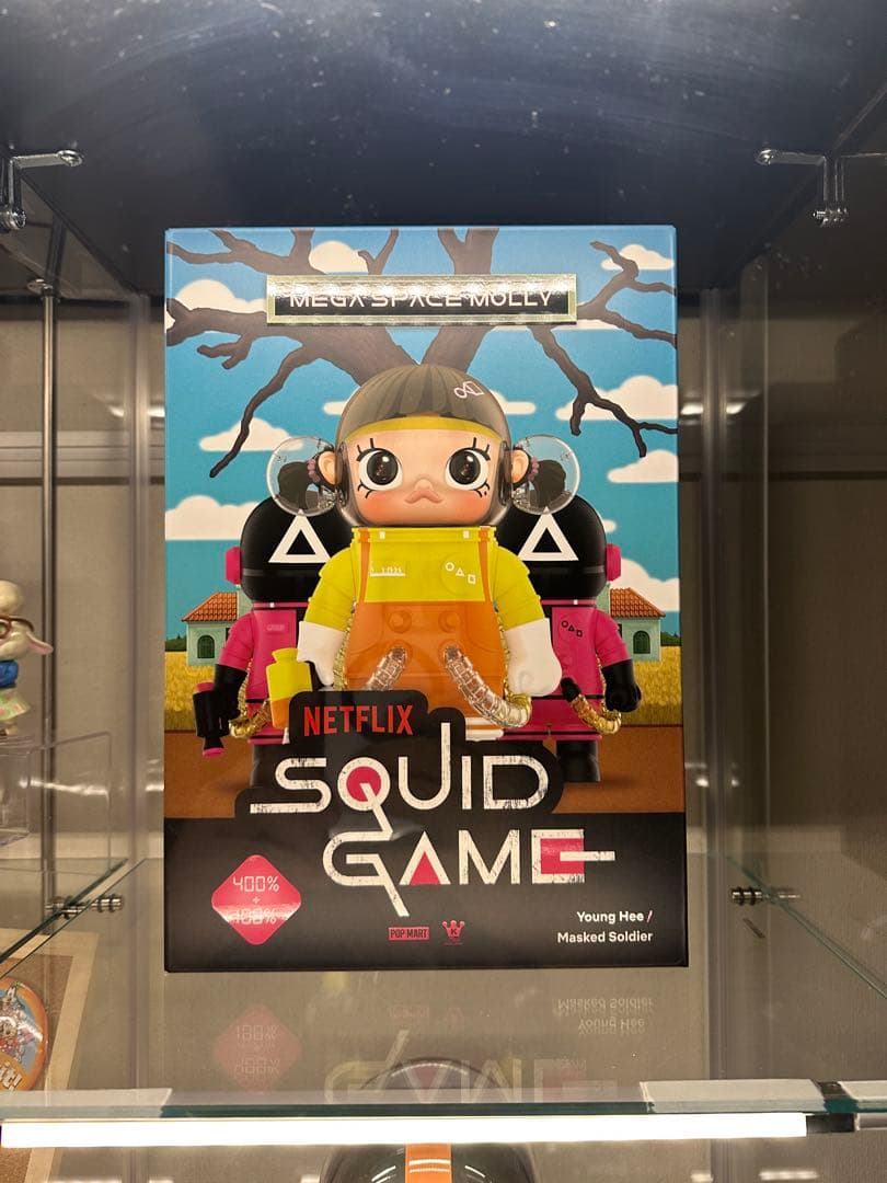 MEGA SPACE MOLLYイカゲームYOUNG HEE