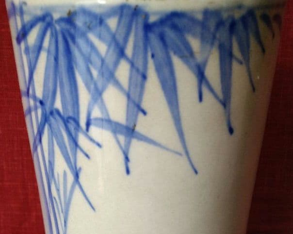 ♥【染付】竹笹・花絵柄　竹筒型　花瓶　円筒形　希少なヴィンテージ有田焼