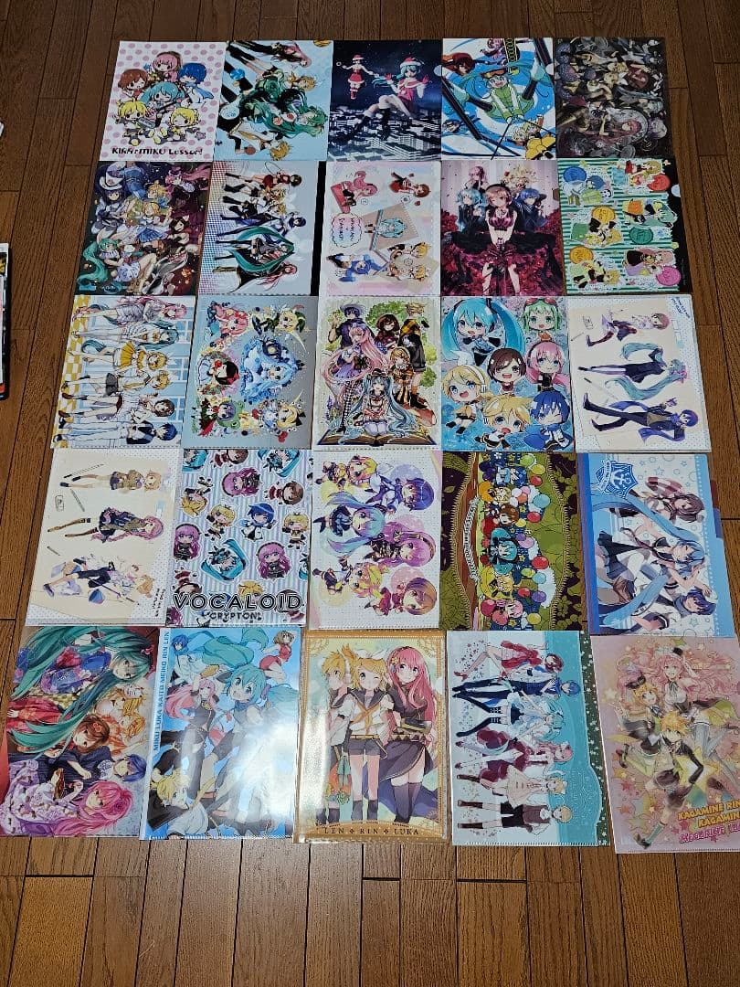 初音ミク　鏡音リン　鏡音レン　巡音ルカ　クリアファイル　パズル　特典　まとめ売り