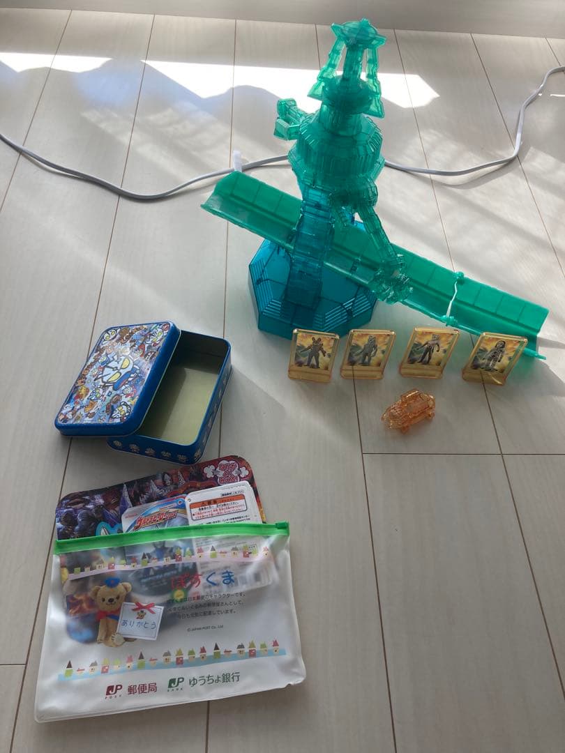 ウルトラマンフィギュア47体、怪獣27体、ロボ2体、ソフビワールド、射的セット