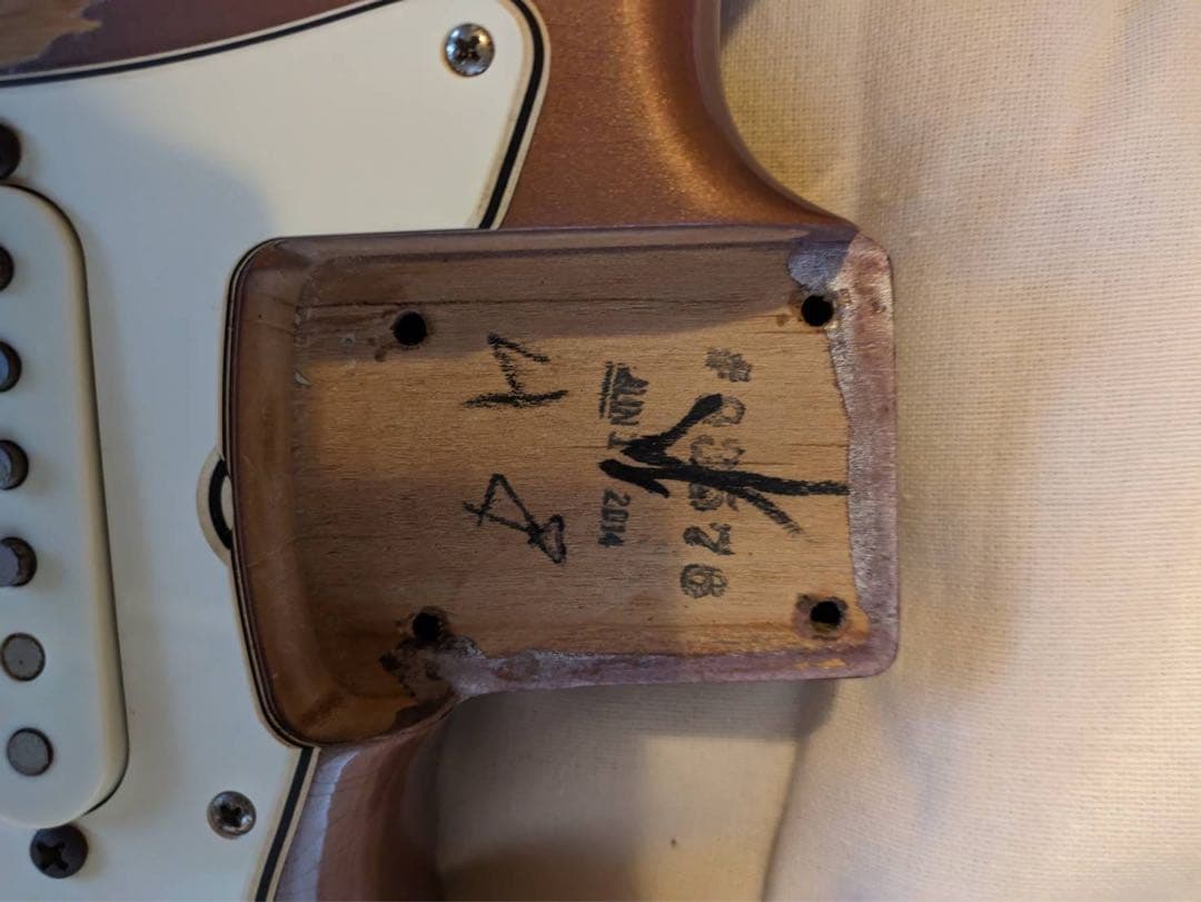 Fender New American Vintage 1965ストラト