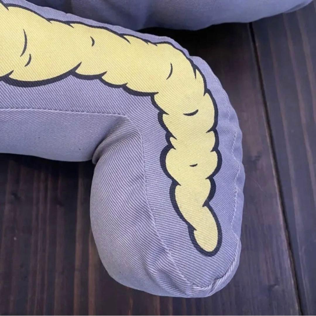 KAWS OriginalFake オリジナルフェイク 初期 クッション 緑・黄