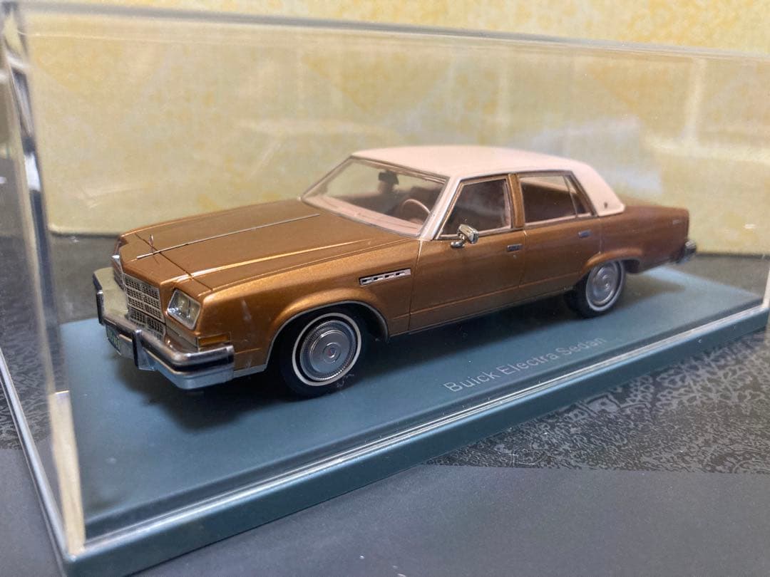 NEO 1/43 Buick 1977 ビュイック エレクトラ セダン