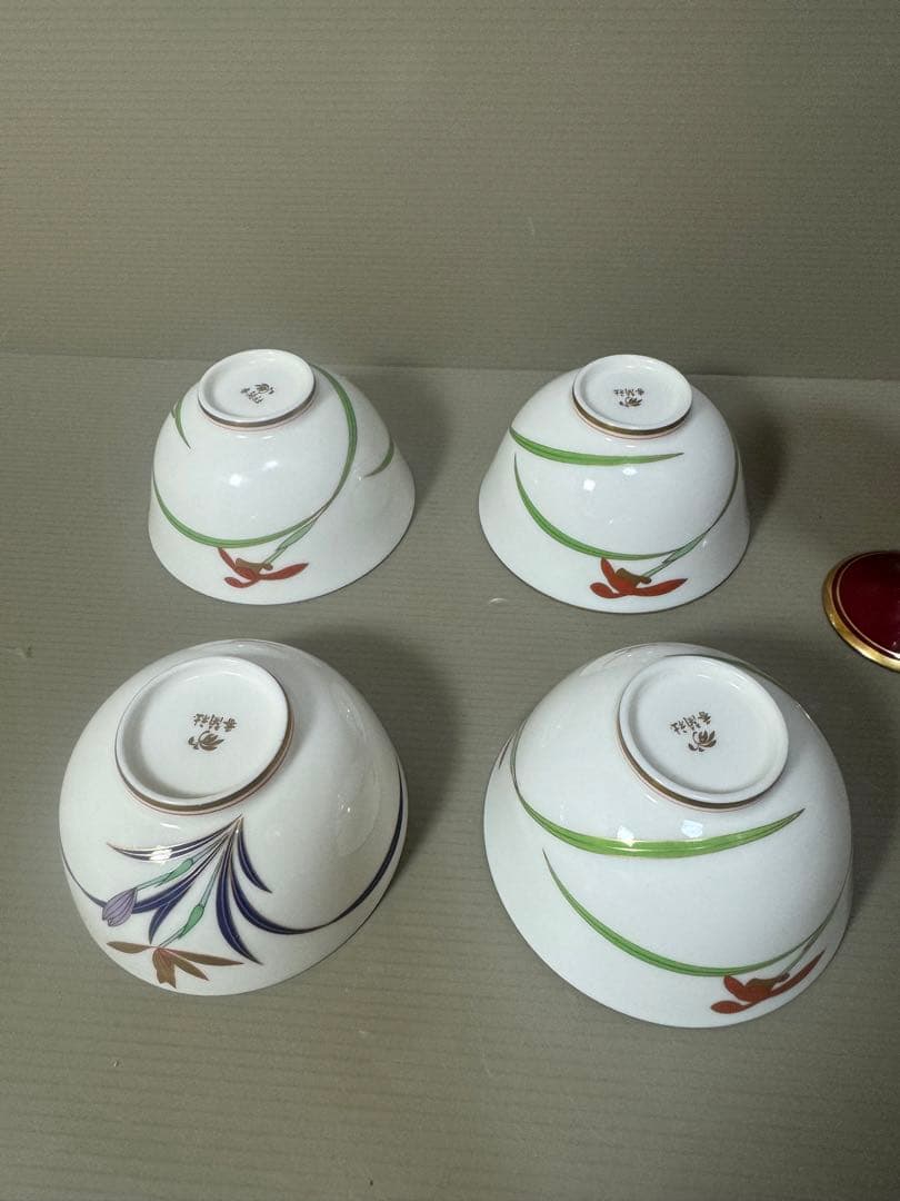 2185 香蘭社　ワインカップ1客　湯呑4客　金彩