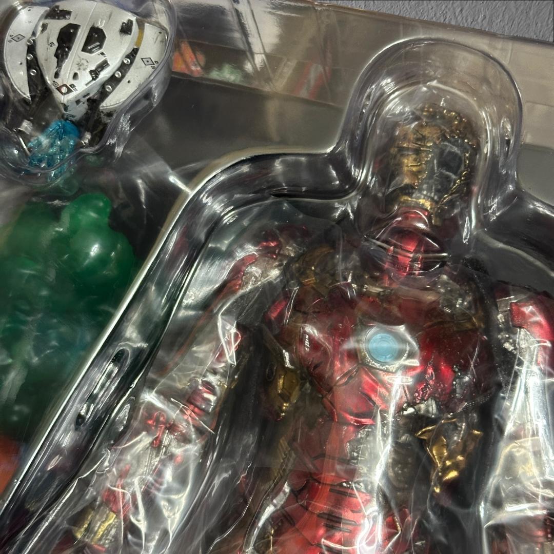 ホットトイズ アイアンマン イリュージョン スパイダーマン ファーフロムホーム