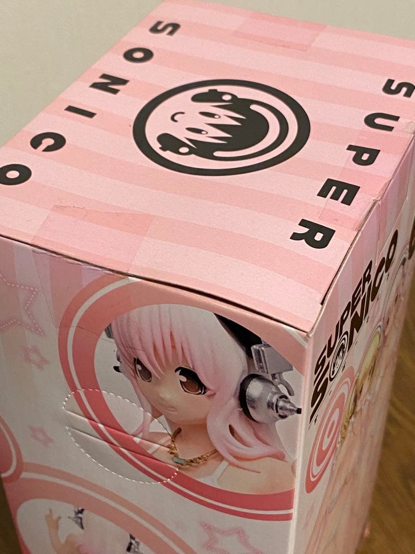 チャックスGP　GRG×すーぱーそに子　レースクイーンフィギュア　未開封