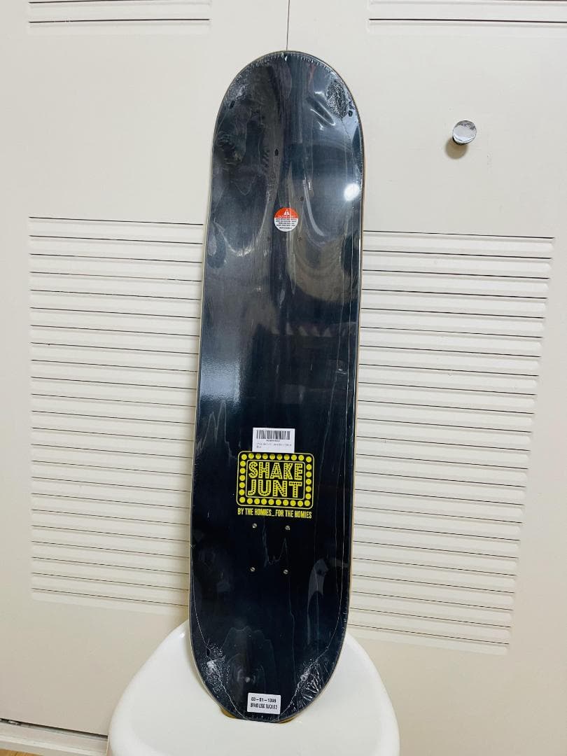 台湾製無地黒デッキテープ付き SHAKE JUNT8.0デッキ 在庫処分