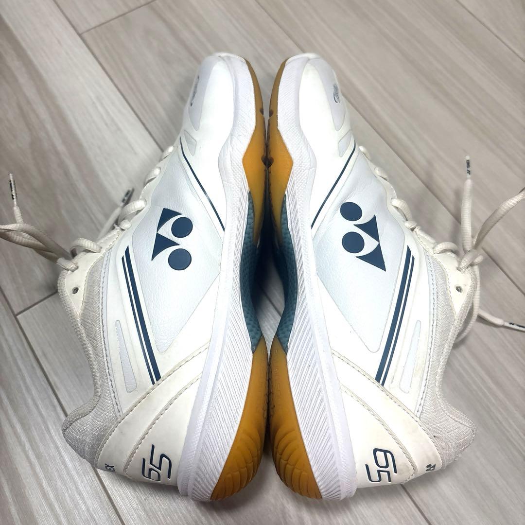 YONEX パワークッション65Z4ワイド 25.5cm バドミントンシューズ