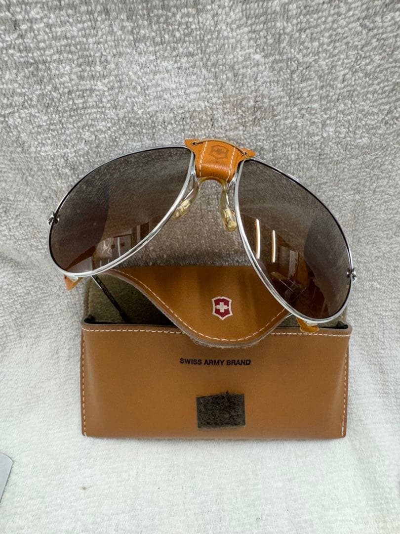 レア☆ビンテージスイスアーミーサングラス　SWISS ARMY 4000