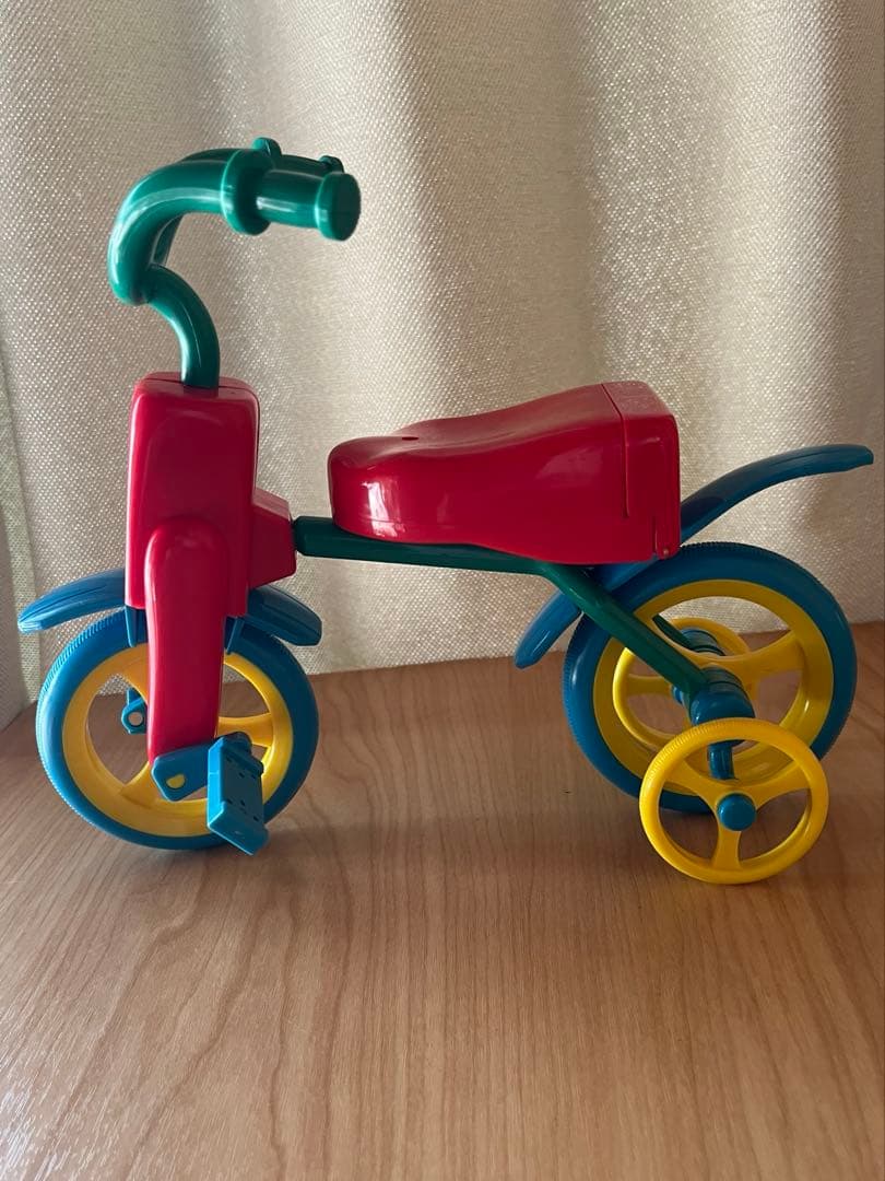 ✴︎90年代✴︎希少✴︎美品✴︎Curious e Adventures