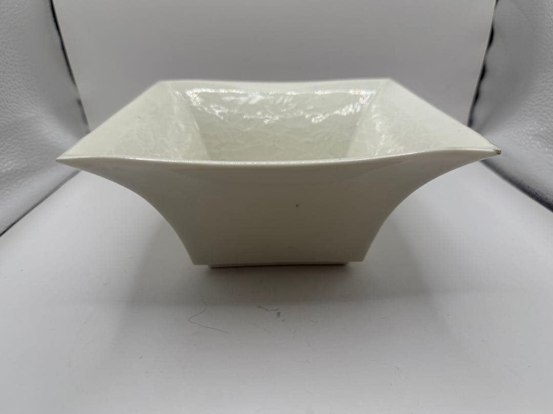 時代　白磁　魚紋角鉢　送料込み260120