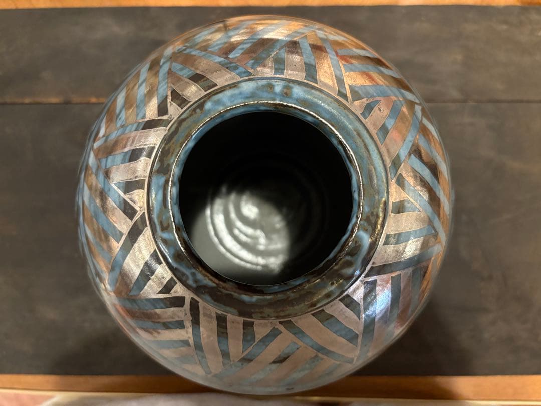 松崎健　呉須釉白金彩更紗文壷　共箱　未使用品