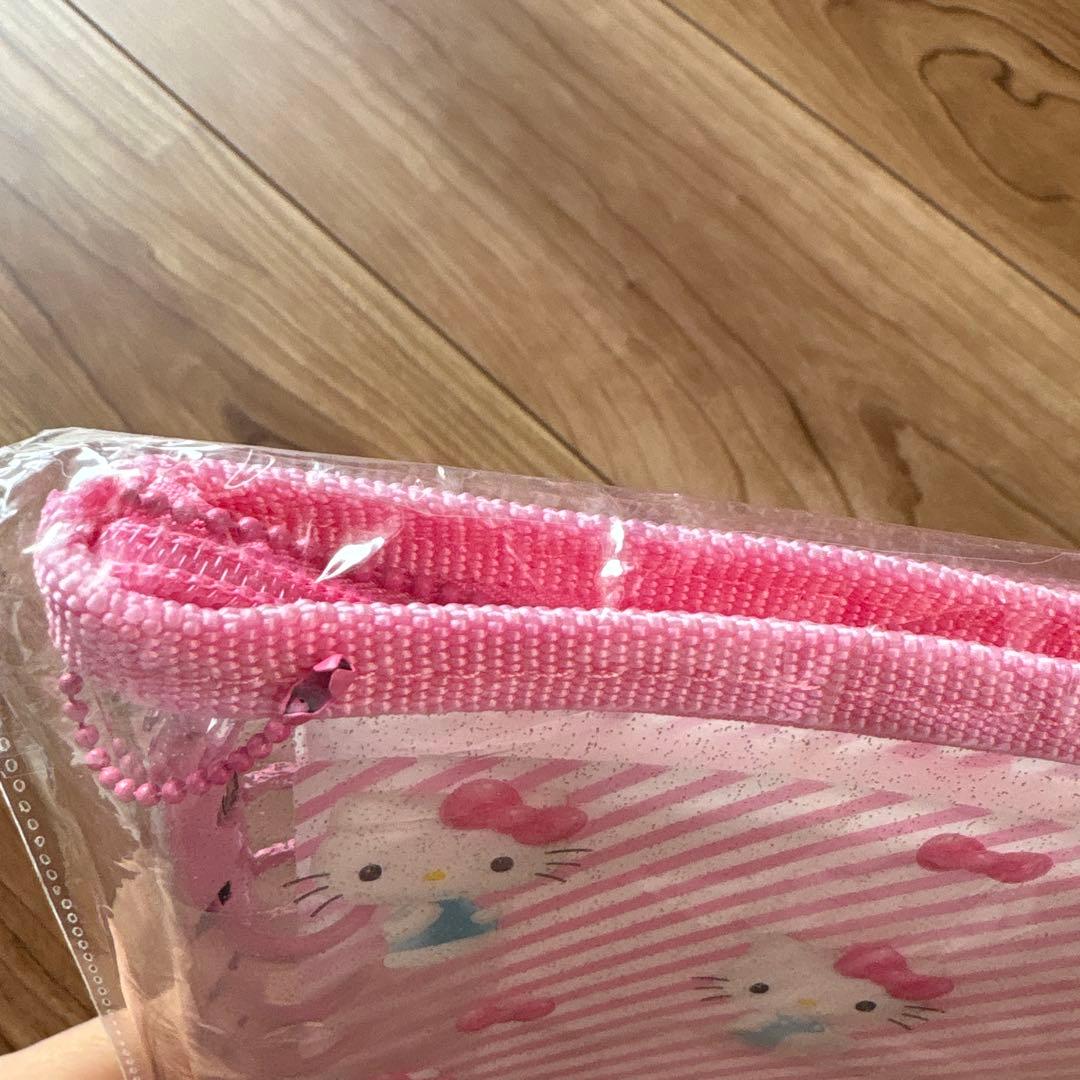 サンリオ　ハローキティ 　クリアバインダー　A5 カード収納　レア　6穴