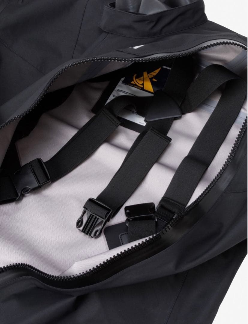 美品 HELLY HANSEN ヘリーハンセン ドライスーツ ヨット XS 釣り