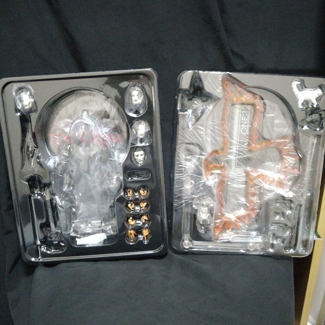 メズコ　mezcoワン12　ザ・クロウ　飛翔伝説