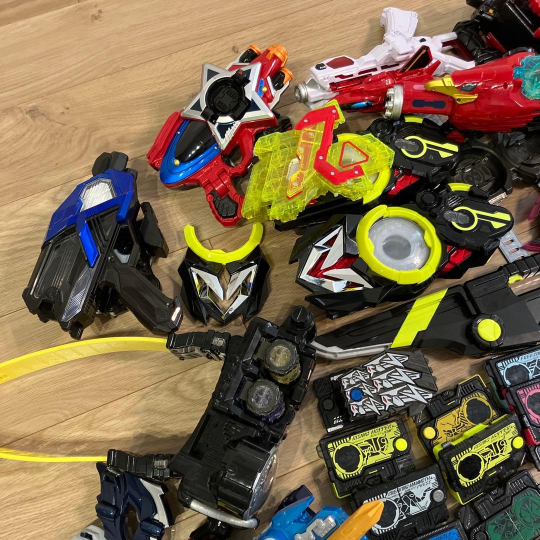 仮面ライダー 　レンジャー　ウルトラマン　まとめ売り　戦隊もの　ベルト