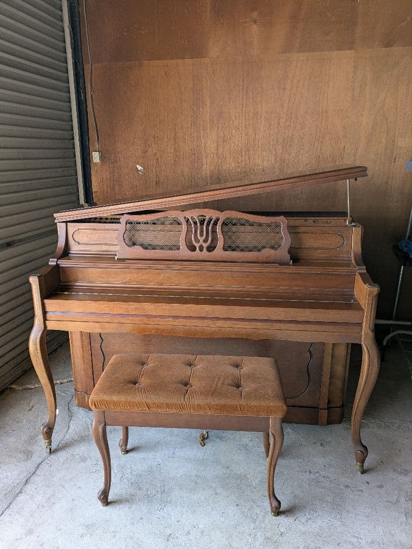 KAWAI　アップライトピアノ　KL-11KF