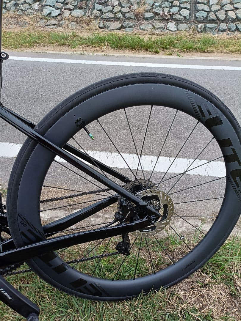 ELITEWHEELS EDGE カーボンホイール1347g50mm 前後セット