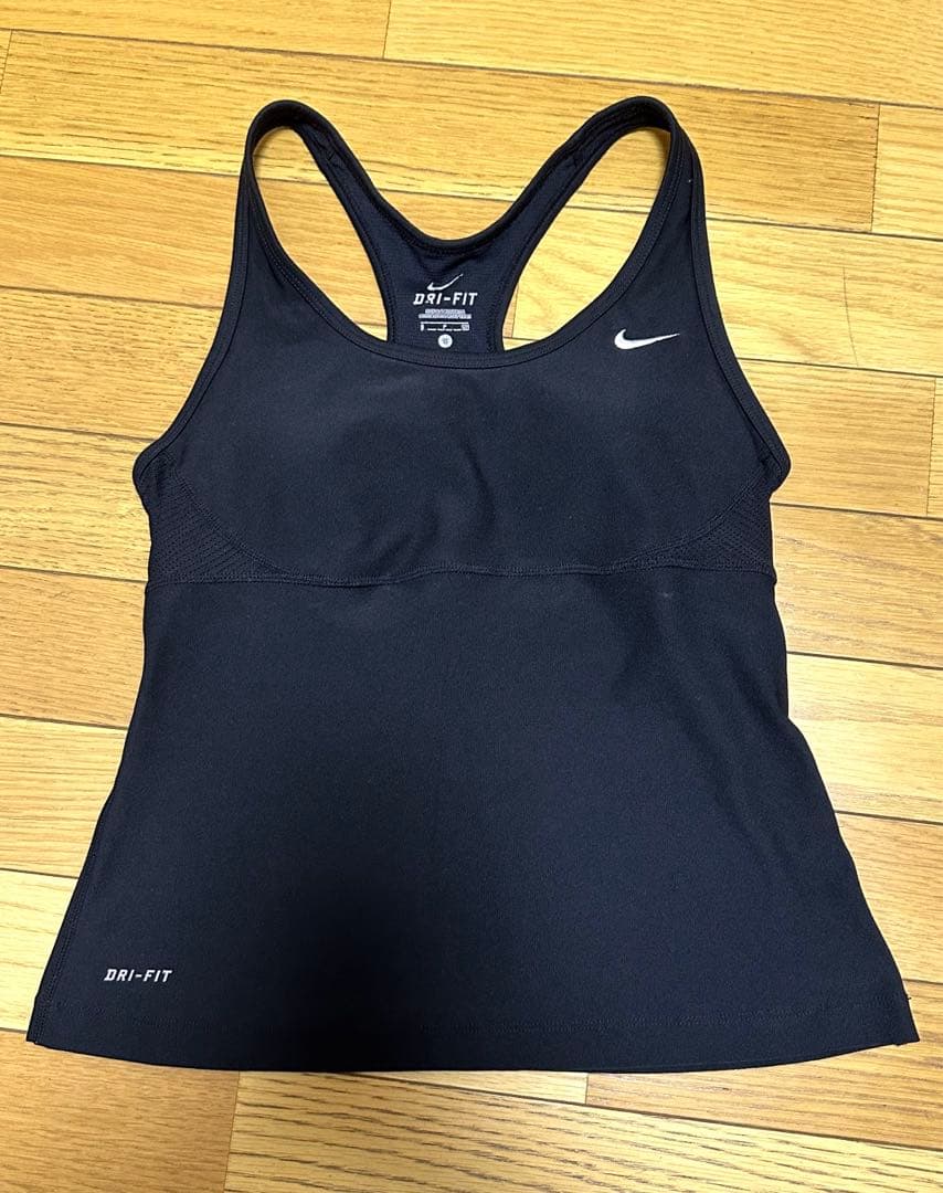 新品未使用　NIKE ナイキ　スポーツウェア　セットアップ