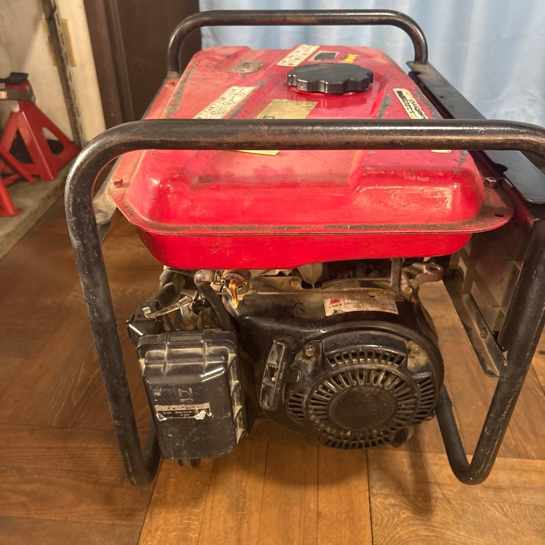 値下げ不可shindaiwa AVR機能　発電機 EGR2600 キャスター付き