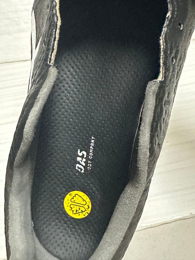 ULTREZZA asics アシックス 1103A031 送料込み　即購入可