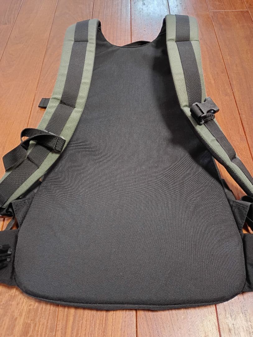 美品 RAIN or SHINE レインオアシャイン　バックパック13L