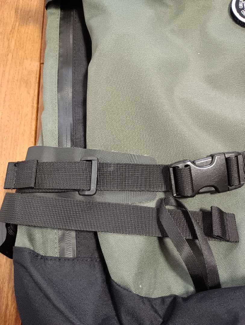 美品 RAIN or SHINE レインオアシャイン　バックパック13L