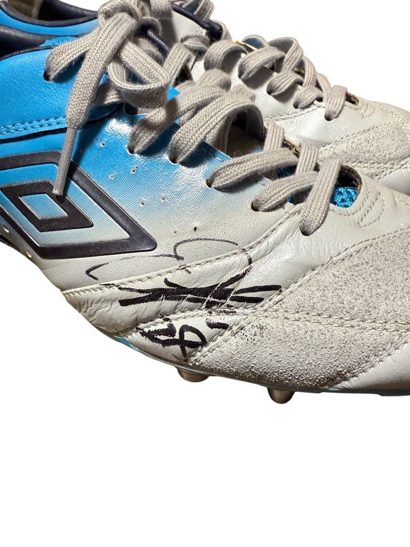アンブロ　Umbro サッカースパイク サイン入り
