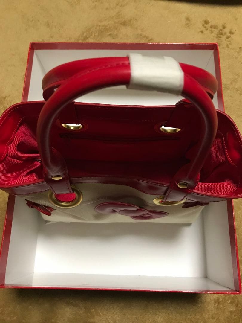 【激レア‼️】ハローキティ 30周年アニバーサリーバック　新品 未使用品