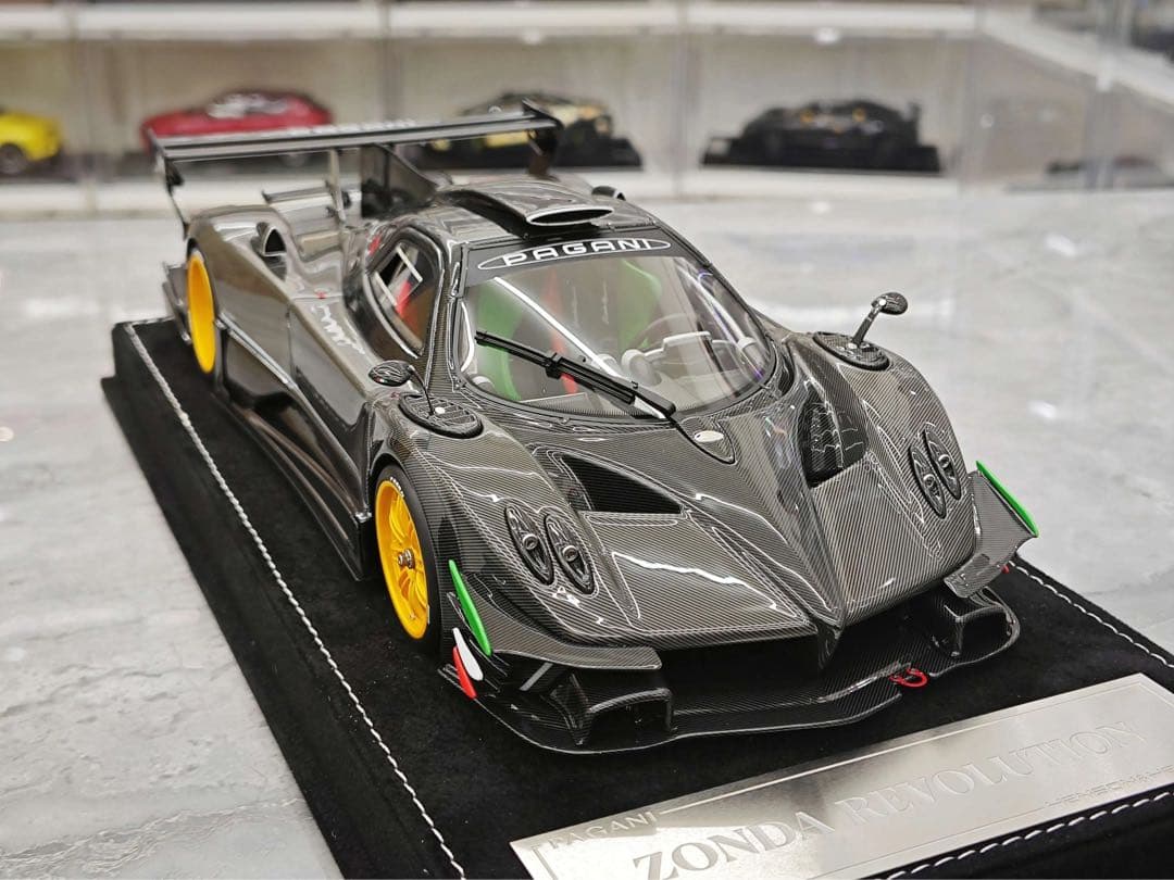新発売 入手困難 HH モデル 1/18 パガーニ Zonda グレーカーボン