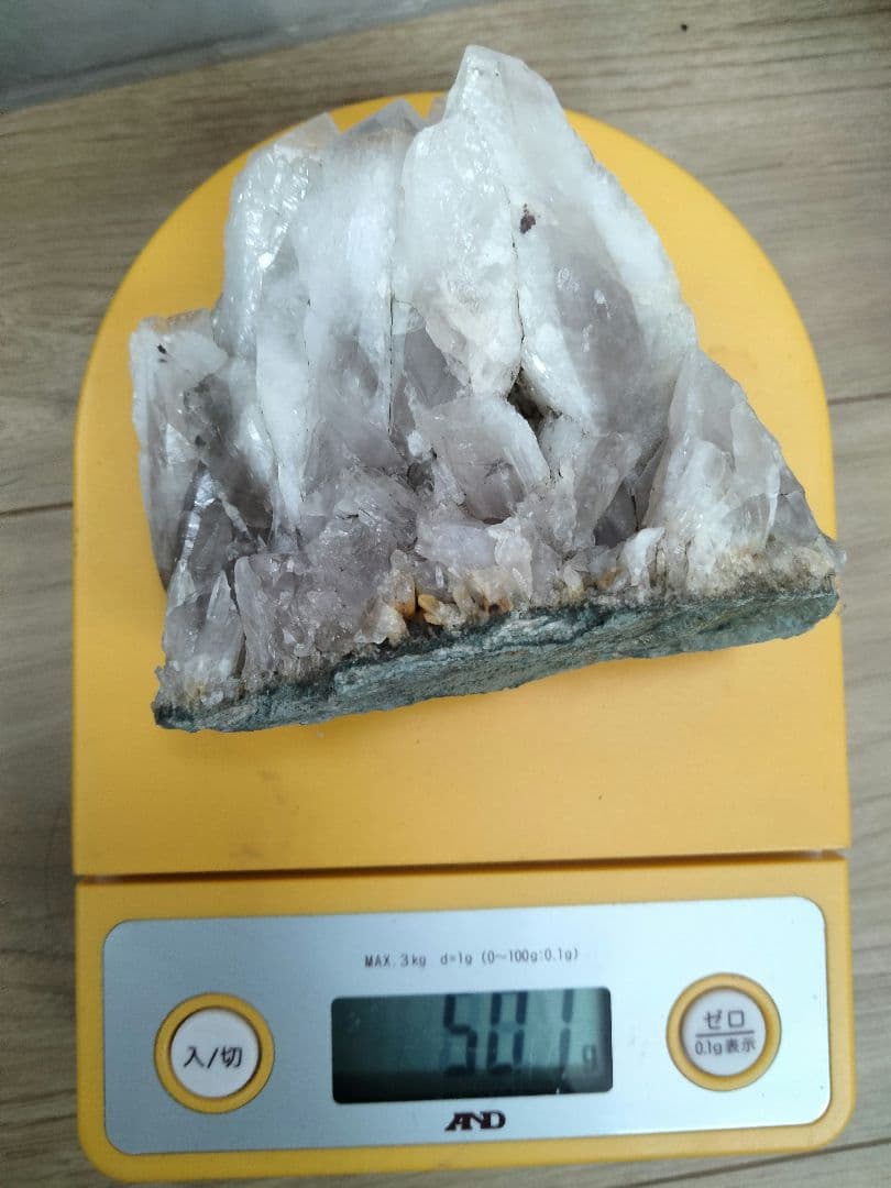 栃木県足尾銅山坑道内　国産天然紫水晶　アメジスト　紫水晶　501g 大サイズ