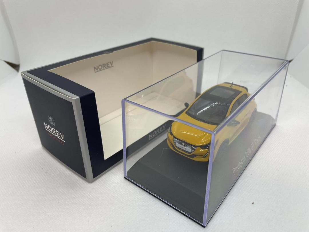 404-076 ノレブ 1/43 プジョー 208 GT Pack 2022