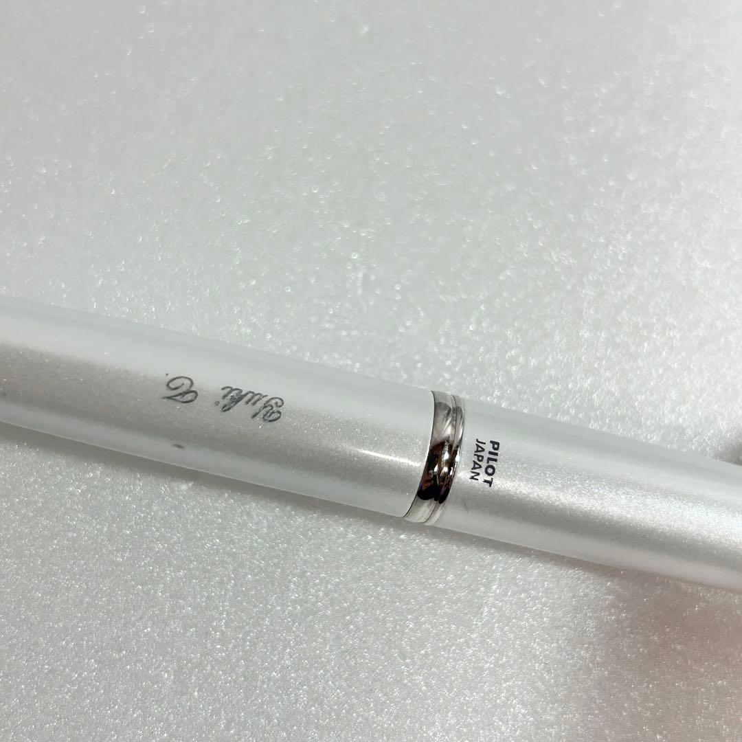 PILOT パイロット キャップレス デシモ パールホワイト18K 万年筆