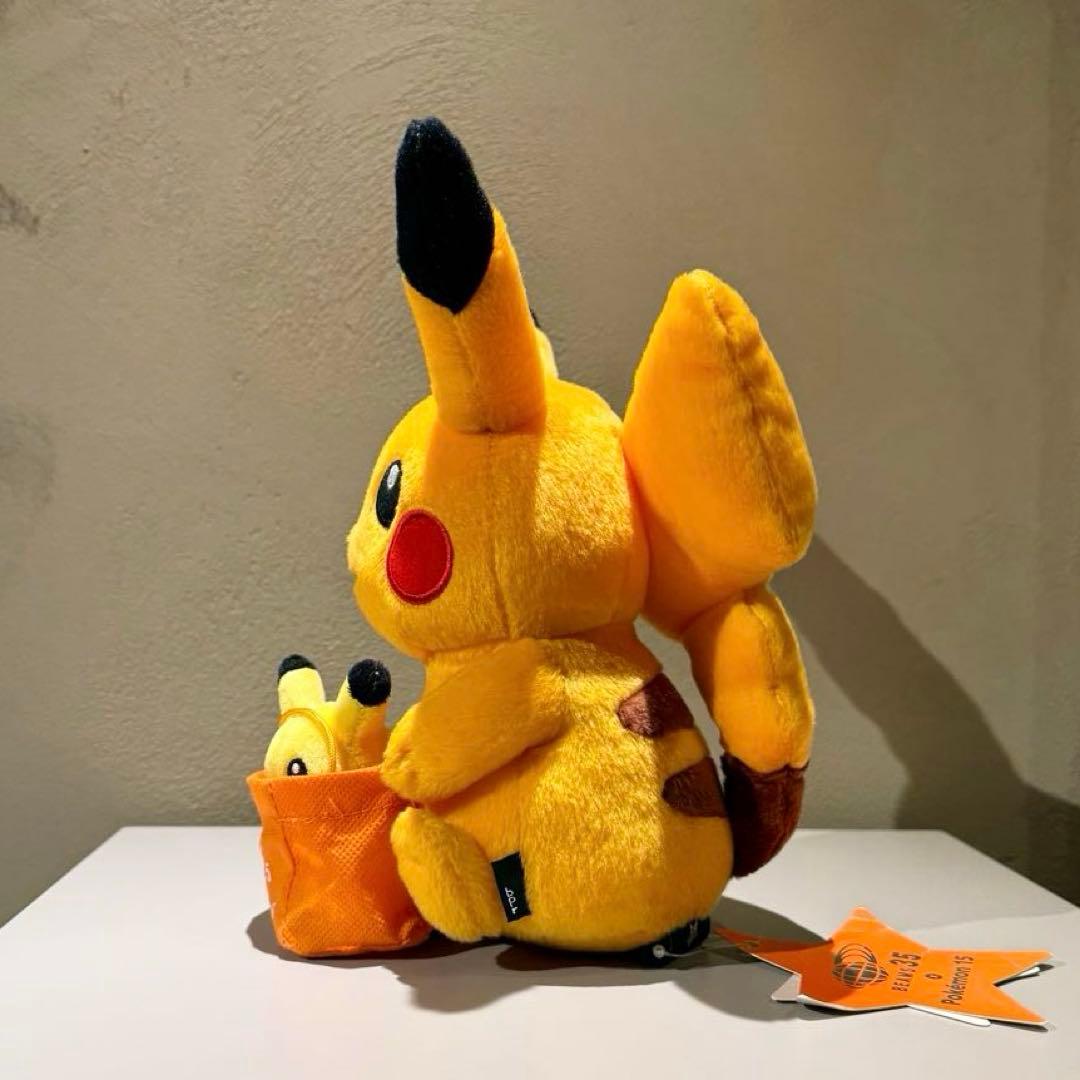 【BEAMS35周年 × Pokémon】色違いピカチュウぬいぐるみ