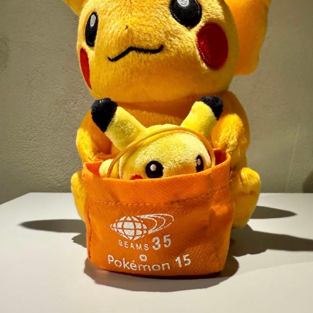 【BEAMS35周年 × Pokémon】色違いピカチュウぬいぐるみ