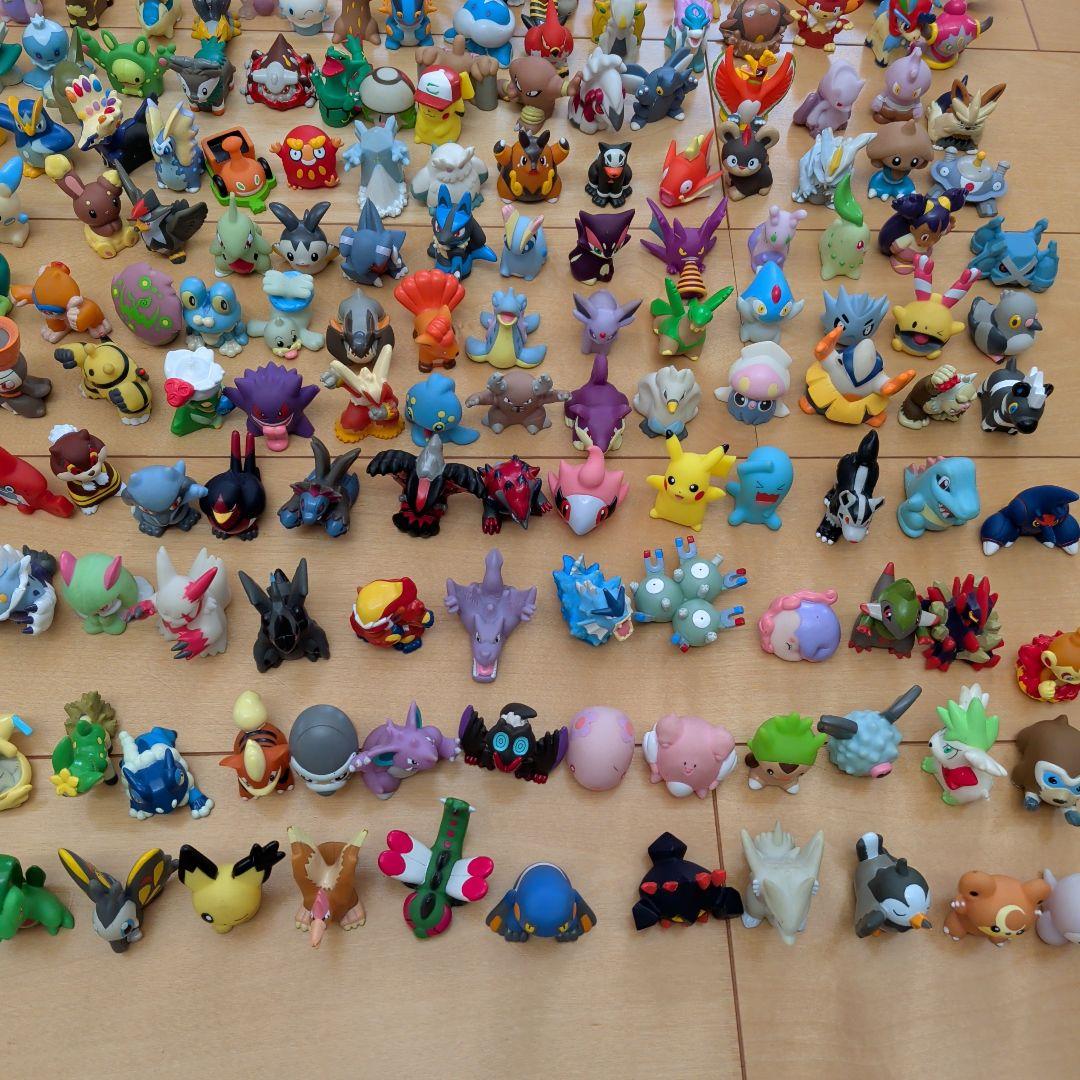 任天堂　ポケモン　指人形　ポケモンキッズ 約350個