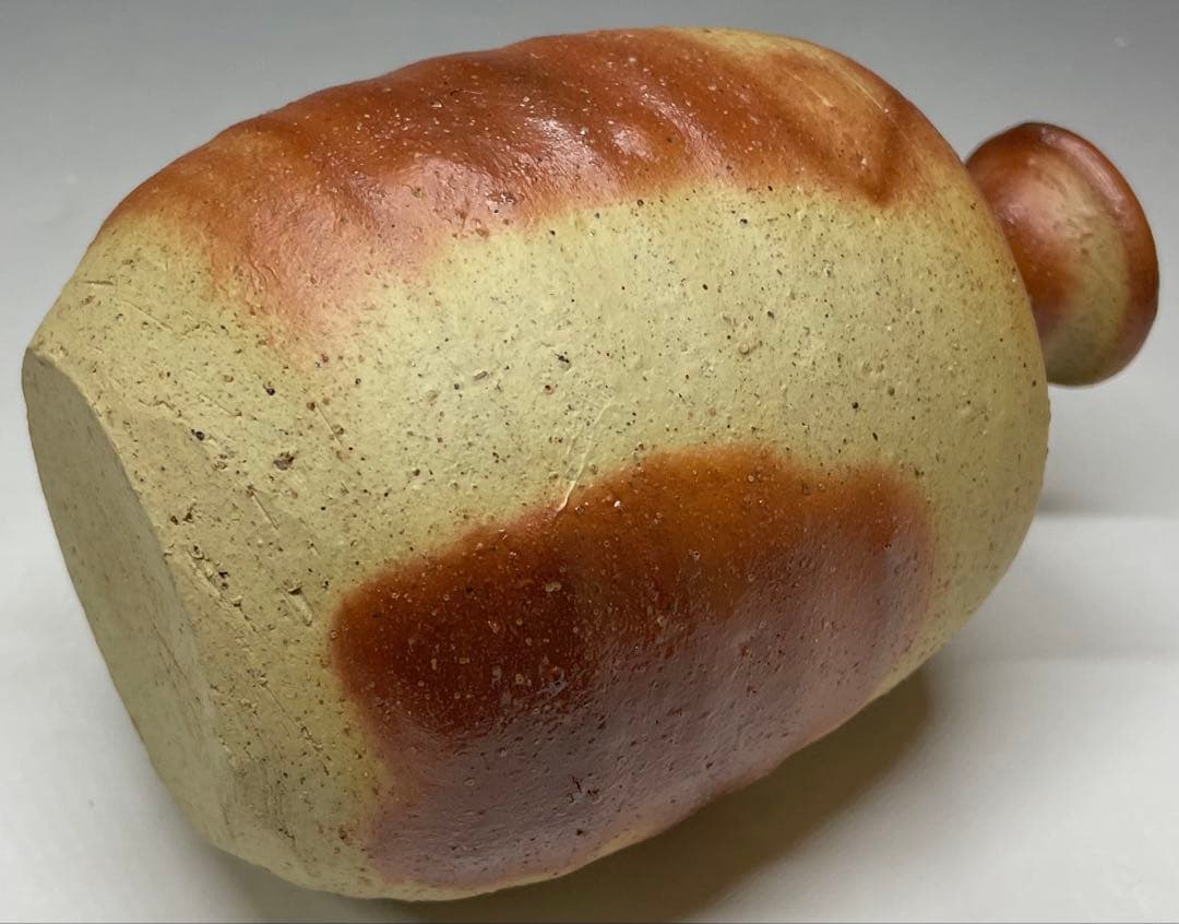 人間国宝　伊勢崎淳　備前緋襷徳利　備前焼　共箱(四方桟盛蓋) 栞　d1194