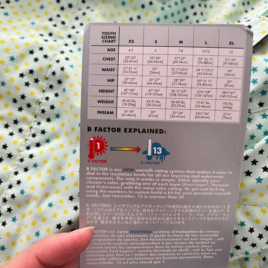 新品未使用 BURTON バートン キッズ 星柄 ジャケット XS スノーウェア