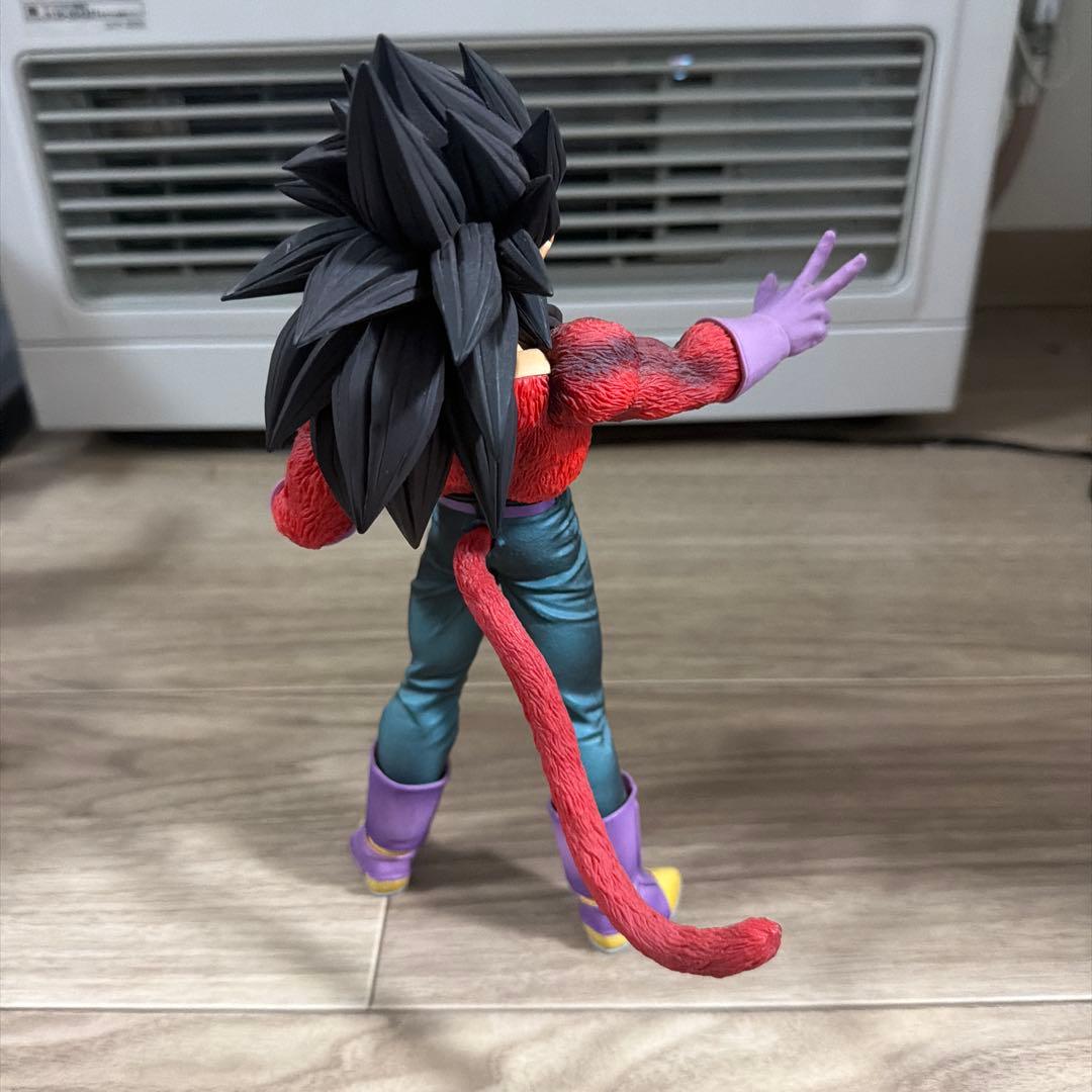 ドラゴンボールフィギュア　一番くじ　グレイテストサイヤン　ゴジータベジータ孫悟空