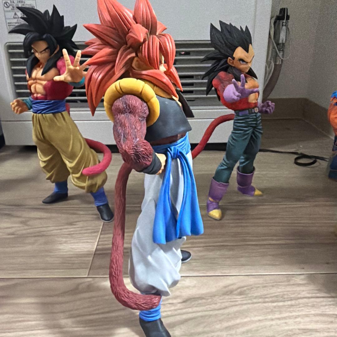 ドラゴンボールフィギュア　一番くじ　グレイテストサイヤン　ゴジータベジータ孫悟空