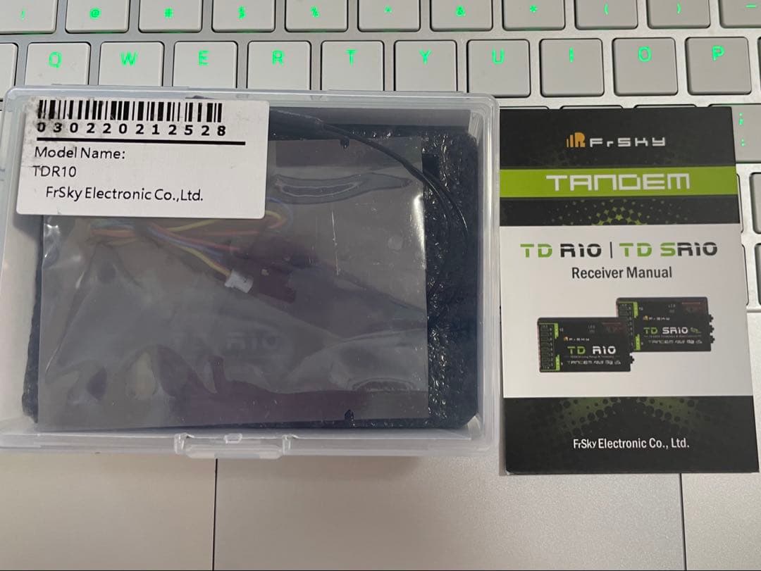 ホビーラジコン FrSky TD R10 Receiver 2.4GHz 900MHz